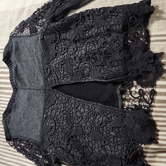 Free People “Pretty Rad” Sweater Gray Lace Crochet Split Back - Picture 7 of 8